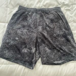 Lululemon 7in Pace Breaker shorts
